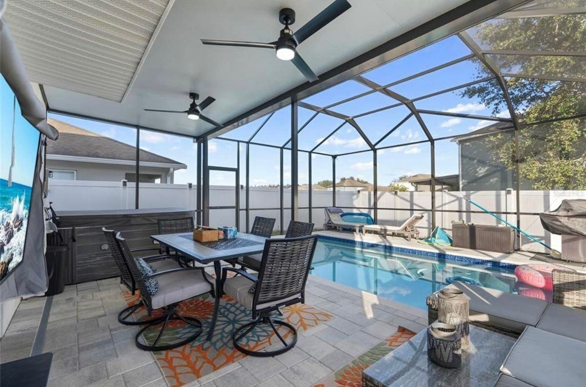 3204 Whitley Bay Ct - Photo 2 of 29