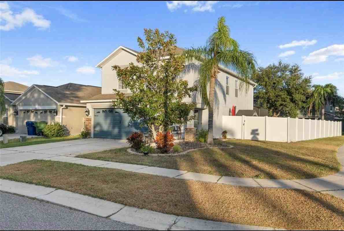 3204 Whitley Bay Ct - Photo 3 of 29