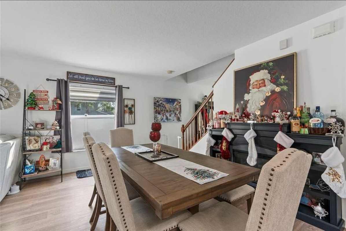 3204 Whitley Bay Ct - Photo 5 of 29