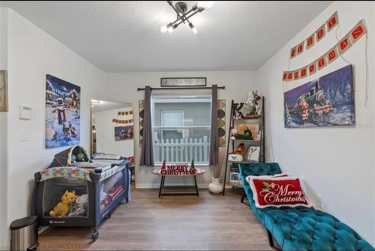 3204 Whitley Bay Ct - Photo 6 of 29