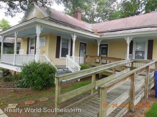 104 N. Dickerson St. - Photo 2 of 11