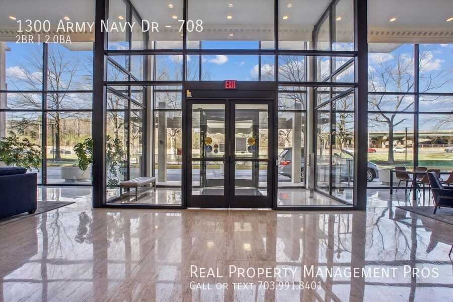 1300 Army Navy Dr #708 - Photo 2 of 30