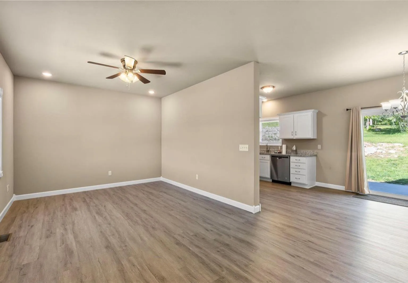 878 Casquin St - Photo 4 of 18