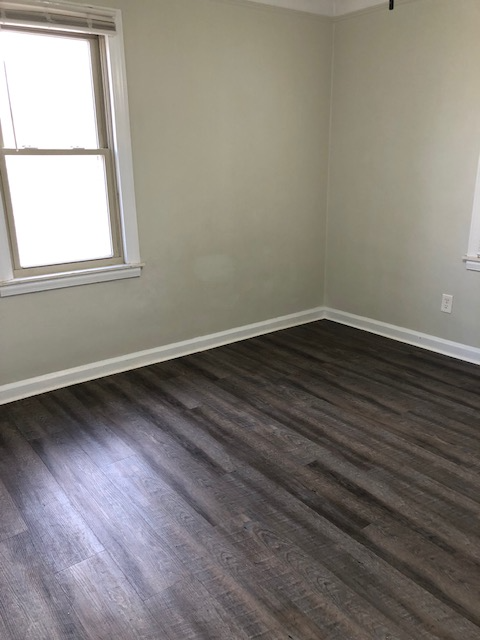 20454 Stafford St - Photo 6 of 11