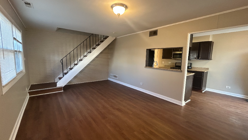 183 Judith Ct #C - Photo 2 of 6