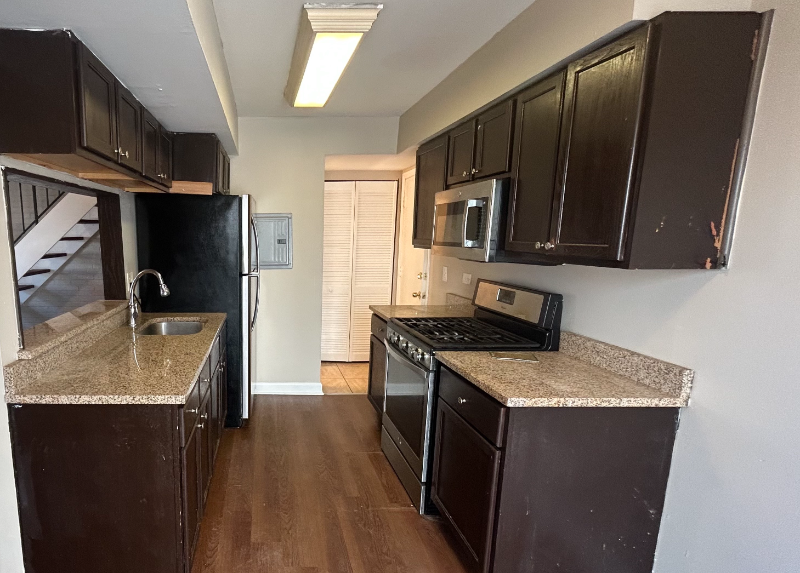 183 Judith Ct #C - Photo 3 of 6