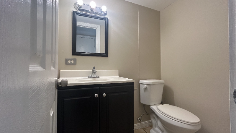 183 Judith Ct #C - Photo 6 of 6