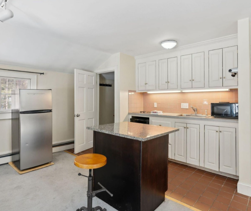 100 Hardy Rd #1 - Photo 2 of 5