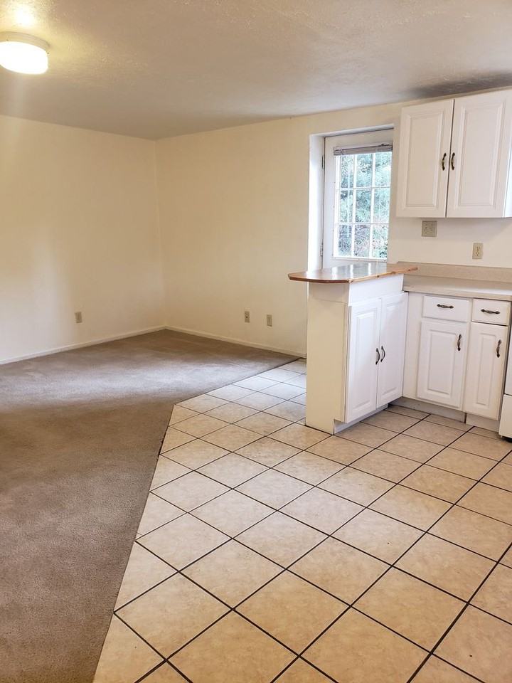 1120 13th St - Photo 3 of 11