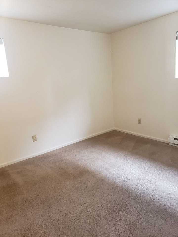 1120 13th St - Photo 5 of 11