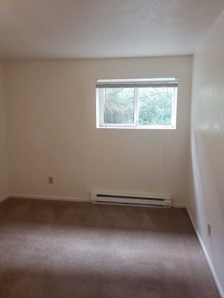 1120 13th St - Photo 6 of 11