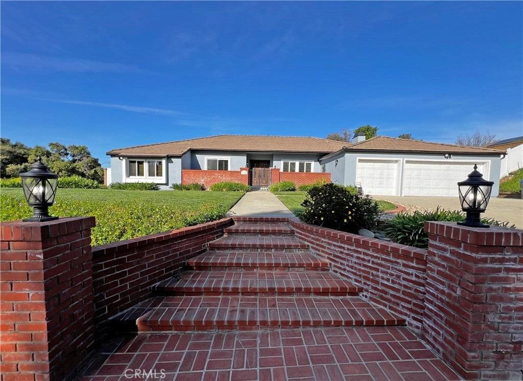 7105 Brydon Rd - Photo 2 of 43