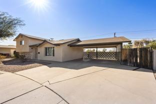 8743 E Berridge Ln - Photo 1 of 1