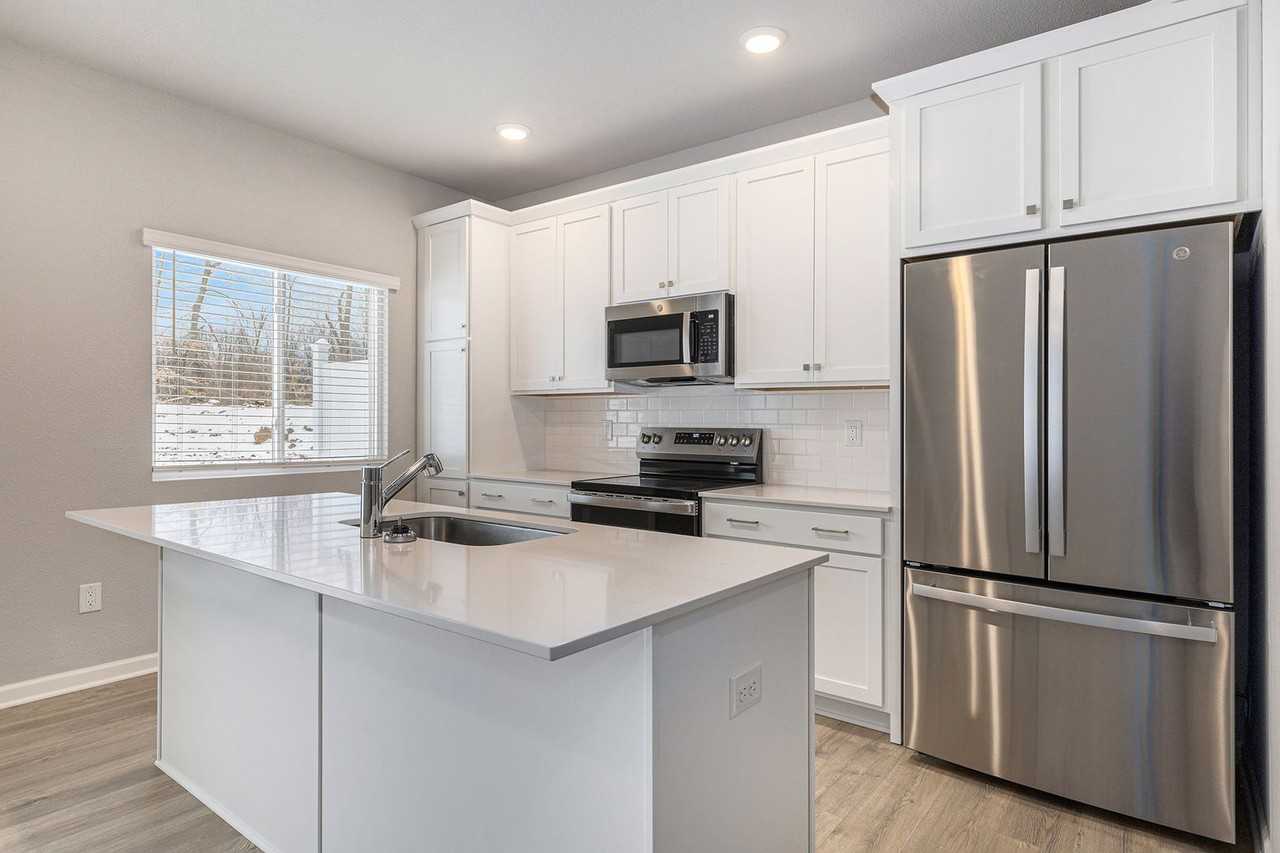 1300 Timber Hollow Ct - Photo 2 of 19