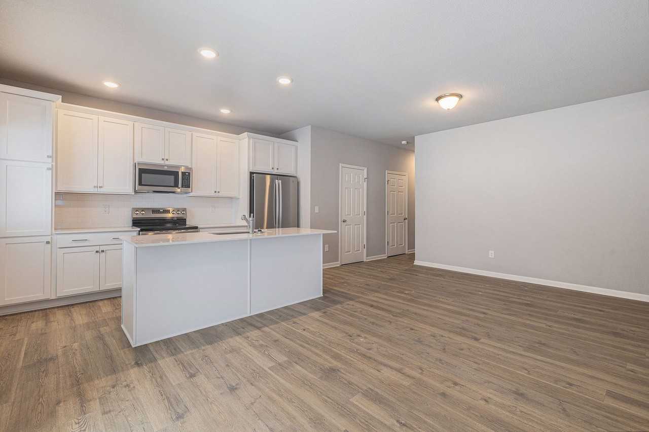 1300 Timber Hollow Ct - Photo 5 of 19