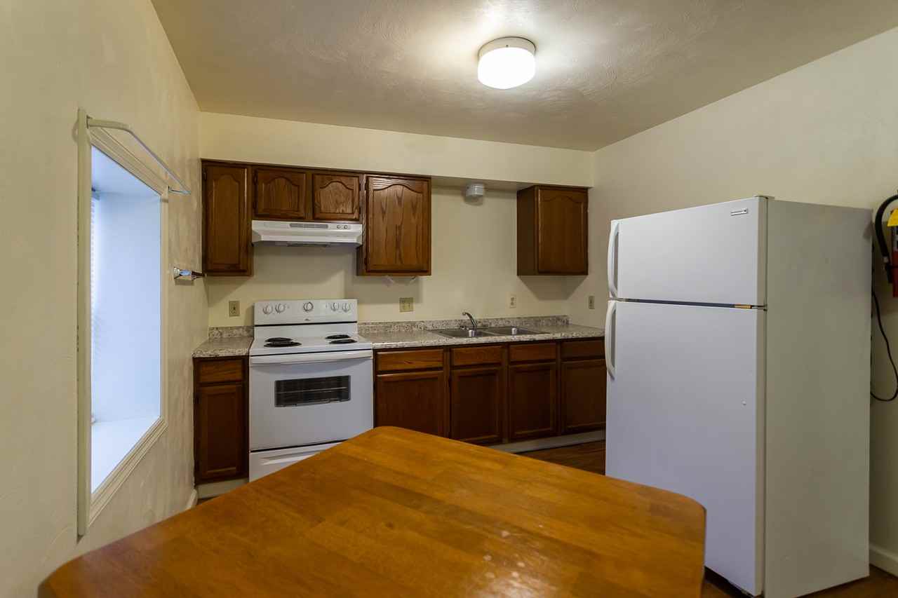 856 Wayne Ave (Heath Housing - Photo 2 of 9