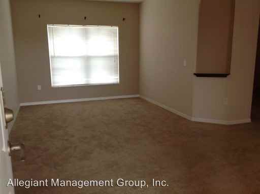 939 Halifax Dr - Photo 2 of 12