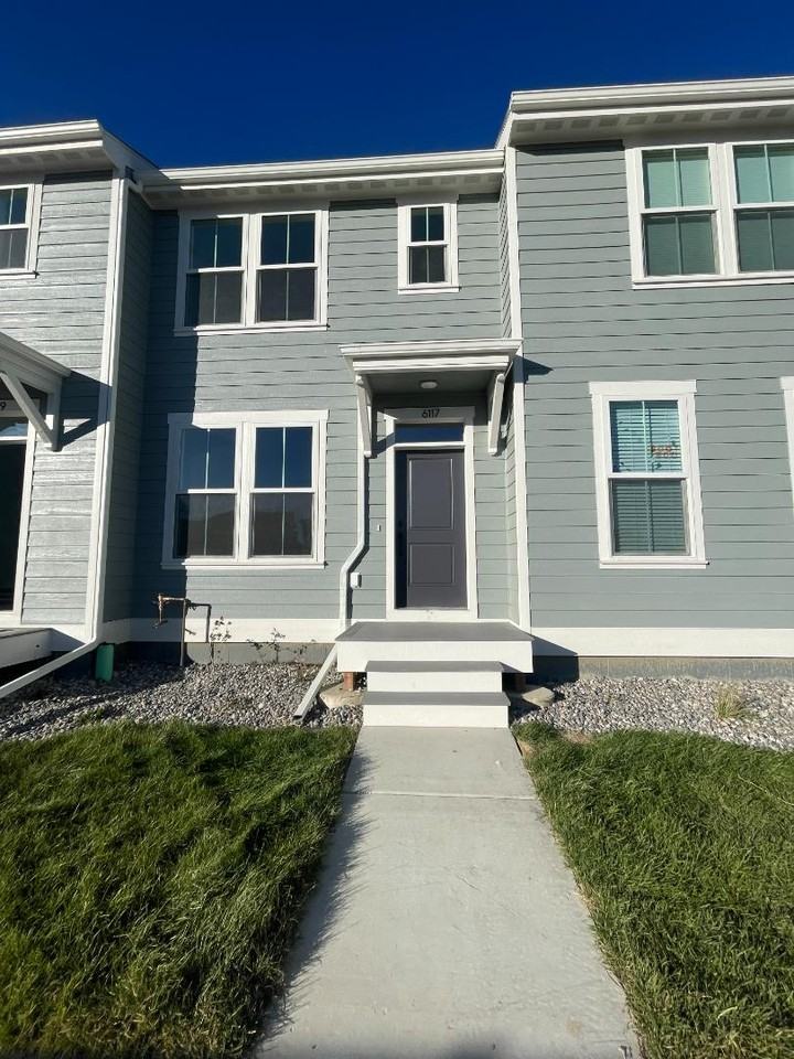 6117 Northstead Ave - Photo 2 of 11