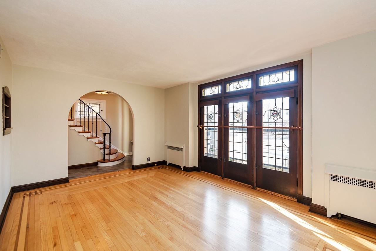 5827 Delor St - Photo 3 of 40