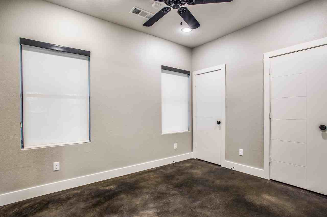 2720 W Devitt St - Photo 5 of 11