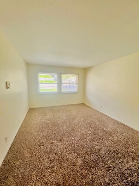 2441 Dresden Pl - Photo 2 of 36
