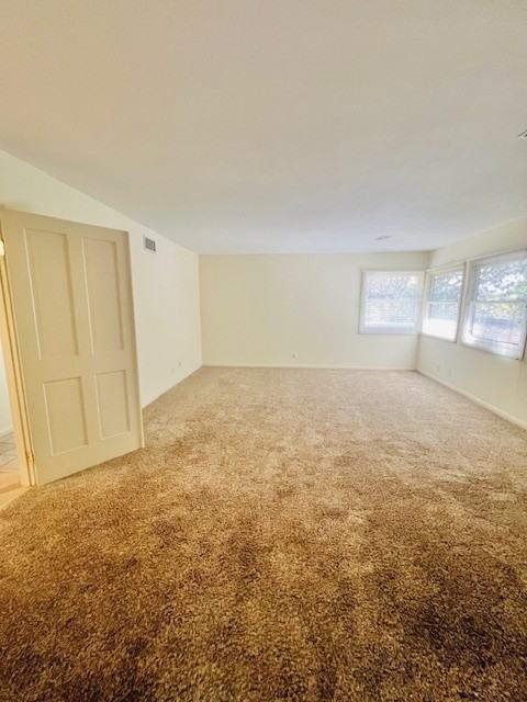 2441 Dresden Pl - Photo 6 of 36