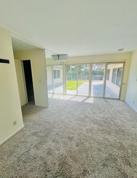 2441 Dresden Pl - Photo 4 of 36