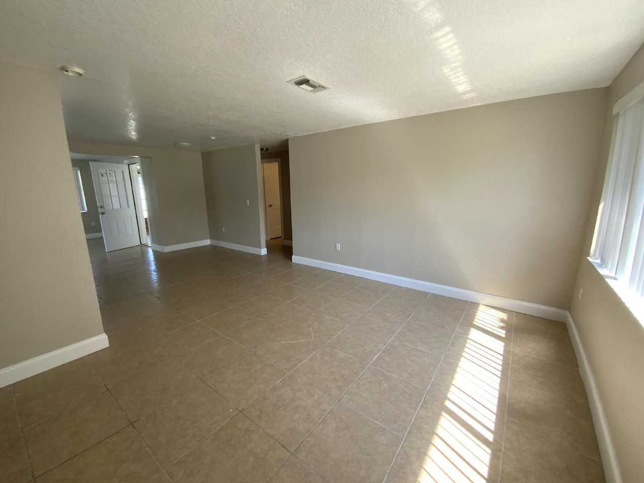 4625 Compass Ct - Photo 3 of 21