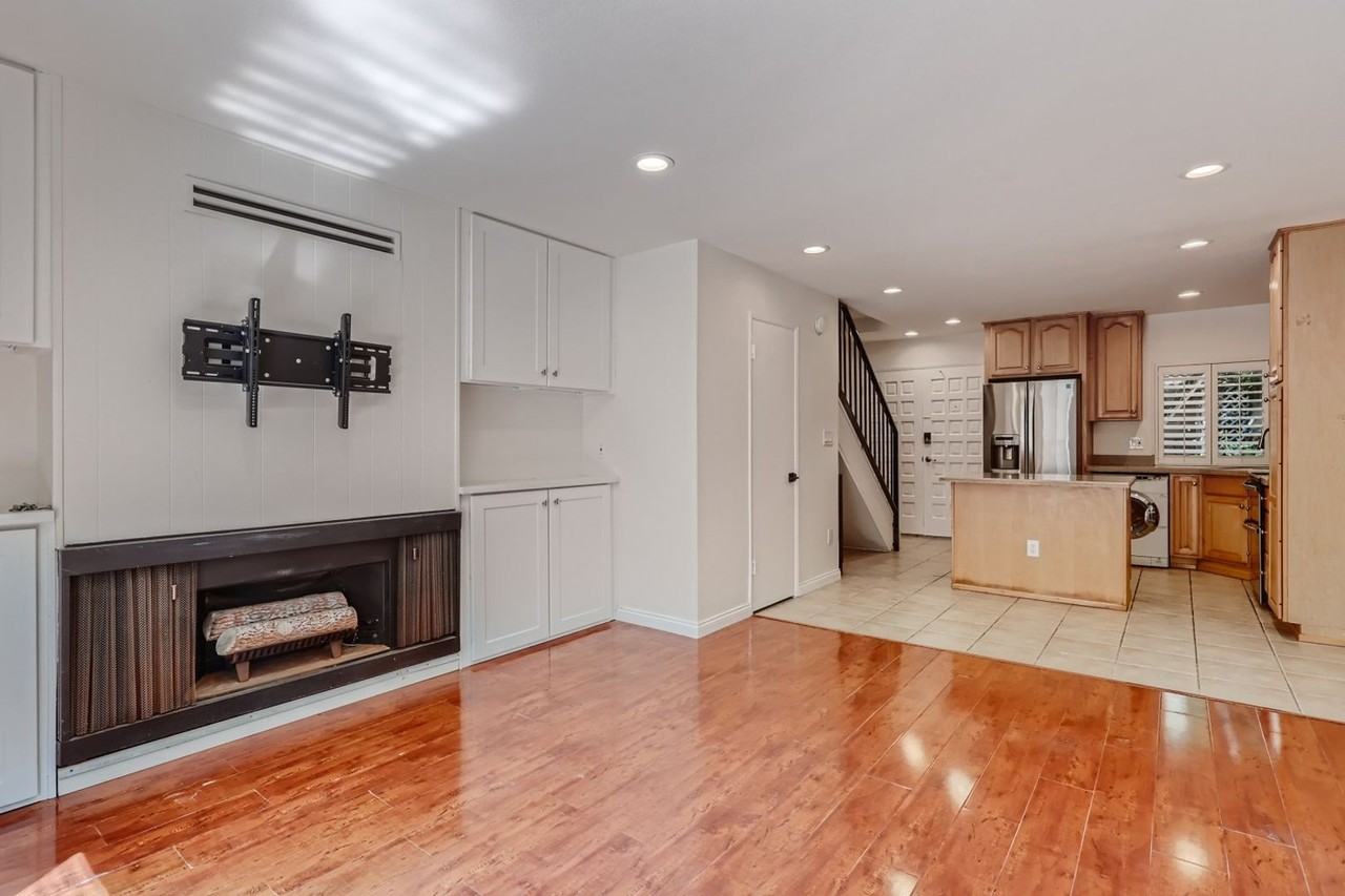1127 Thomas Ave #10 - Photo 5 of 12