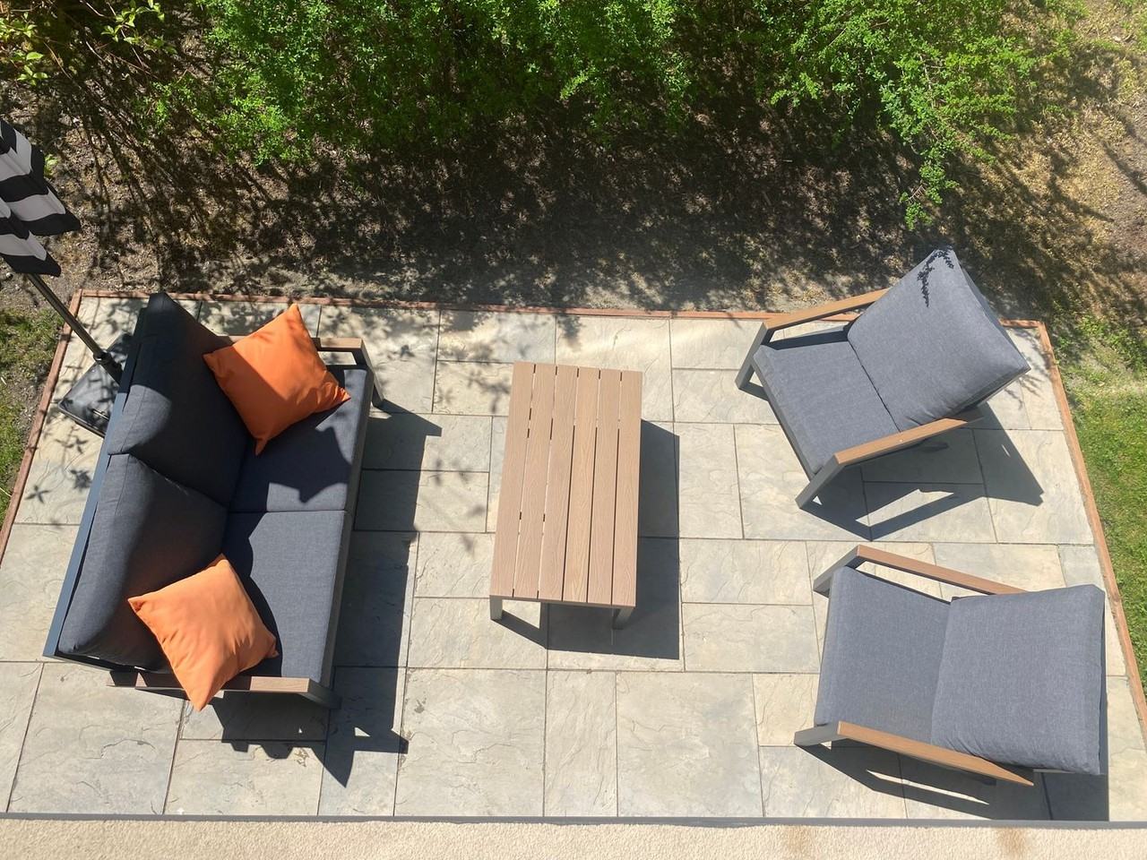 7137 27th Ave Sw - Photo 2 of 43