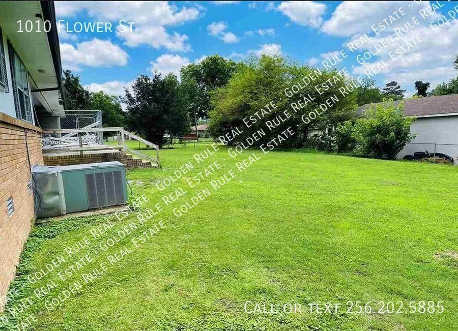 1010 Flower St - Photo 2 of 30