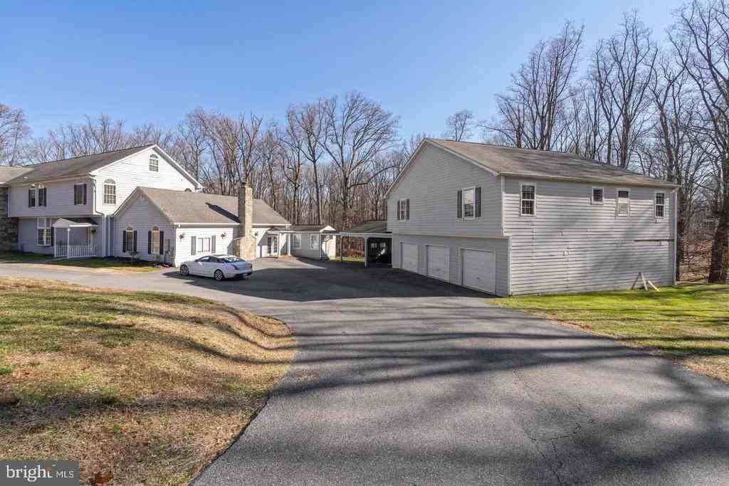 14801 River Rd - Photo 3 of 13