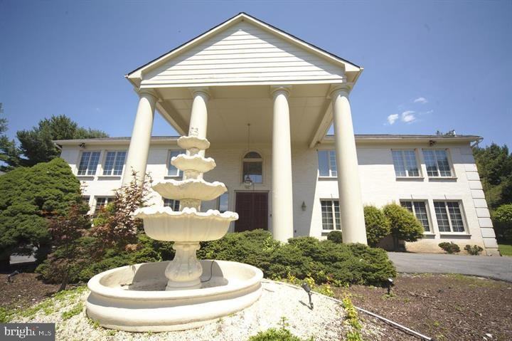 10908 Barn Wood Ln - Photo 2 of 28