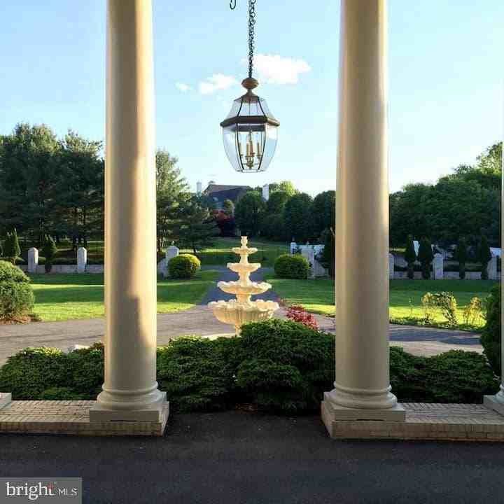 10908 Barn Wood Ln - Photo 3 of 28