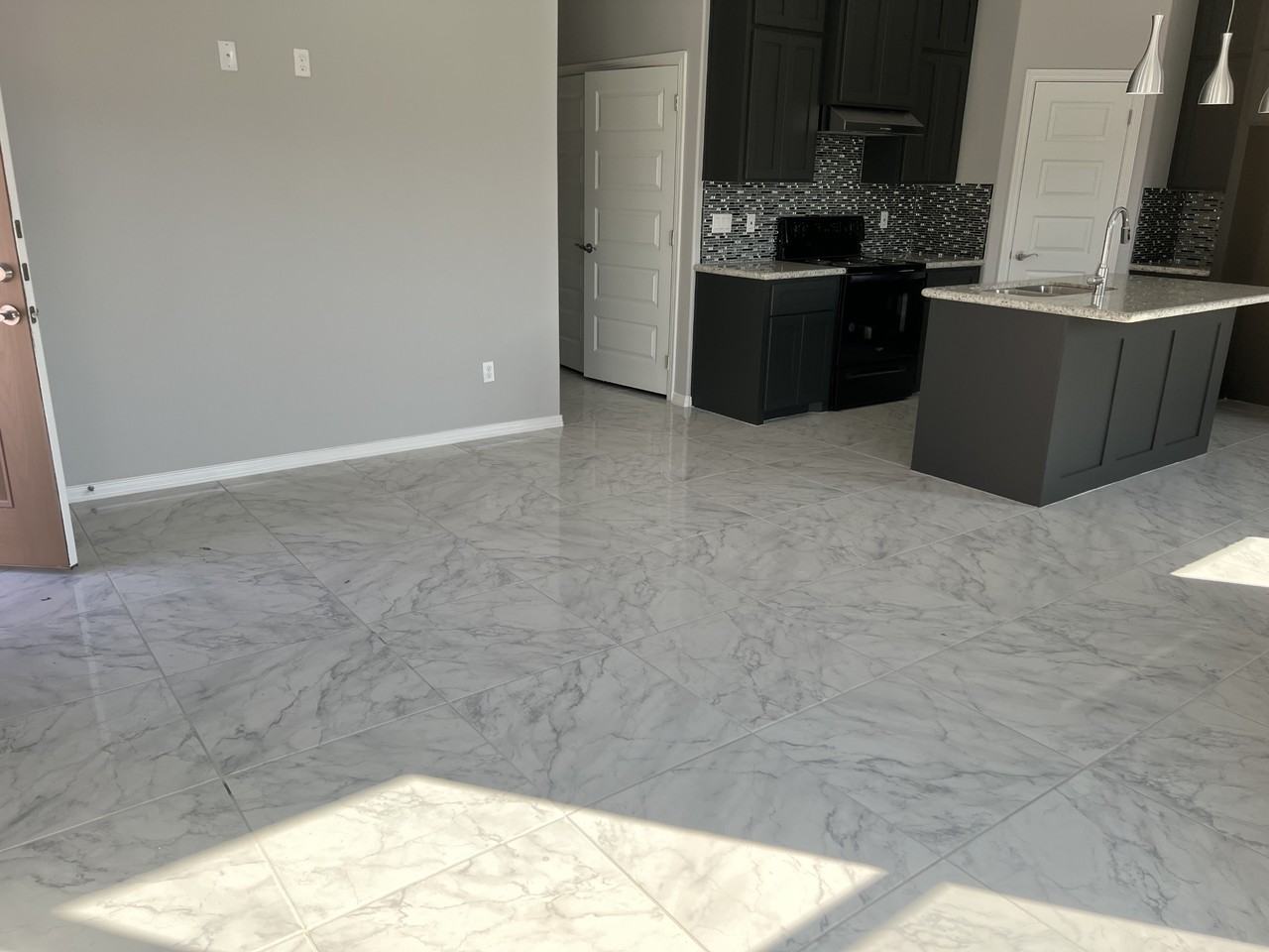 2611 Primrose #3 - Photo 6 of 16