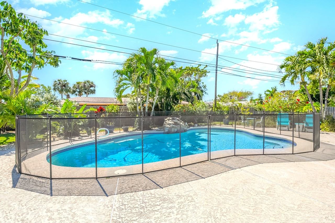 245 Hedgecock Ct #NA - Photo 2 of 19