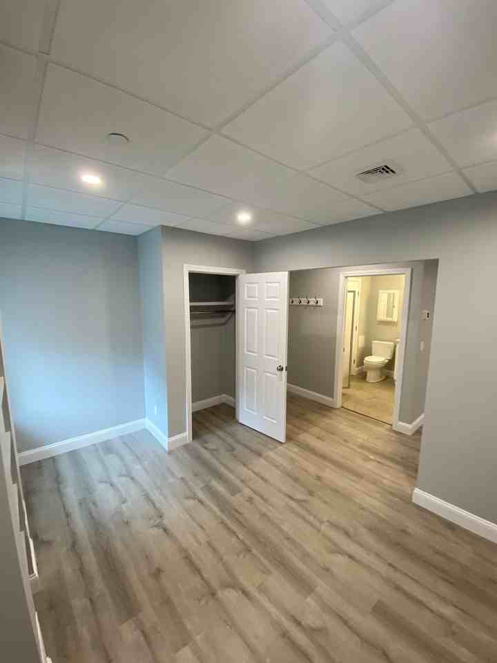 80 Middle Street - Photo 5 of 15