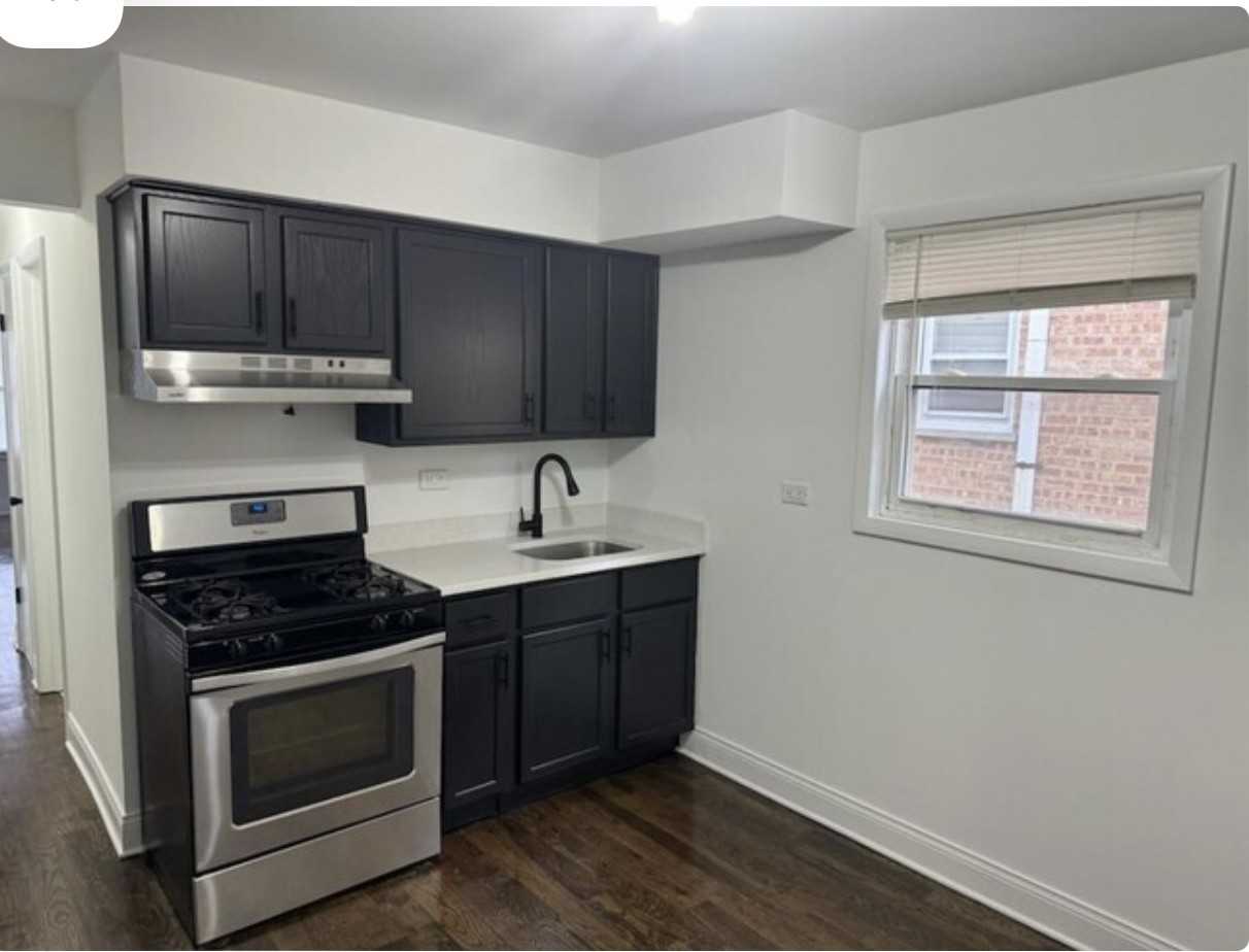 7507 West 58th Street - Photo 3 of 14