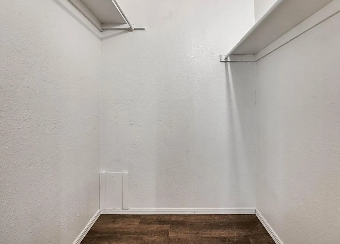 8801 Saint George Way - Photo 4 of 21