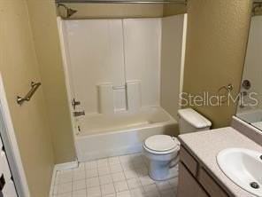 5483 Vineland Rd #10310 - Photo 6 of 7