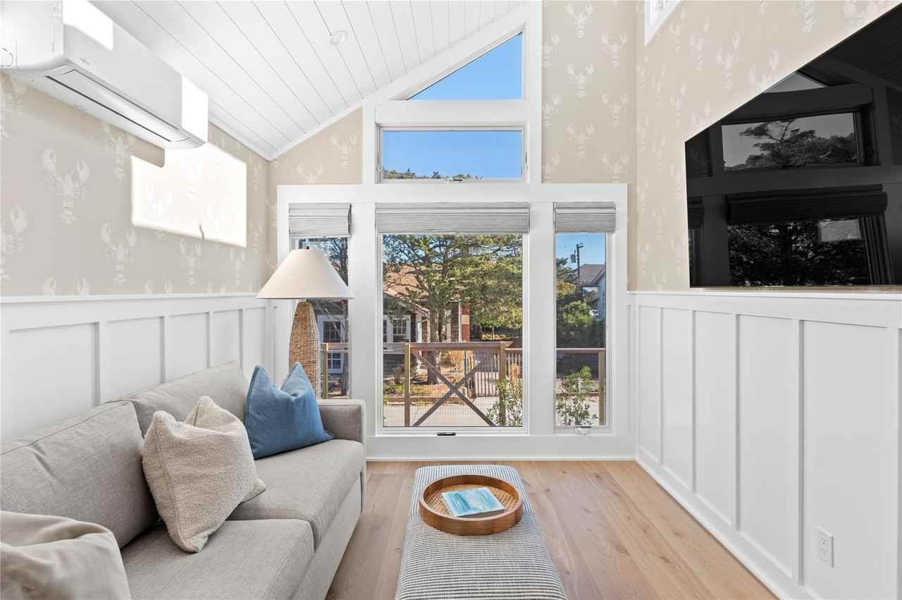 64 Bungalow Walk - Photo 6 of 13