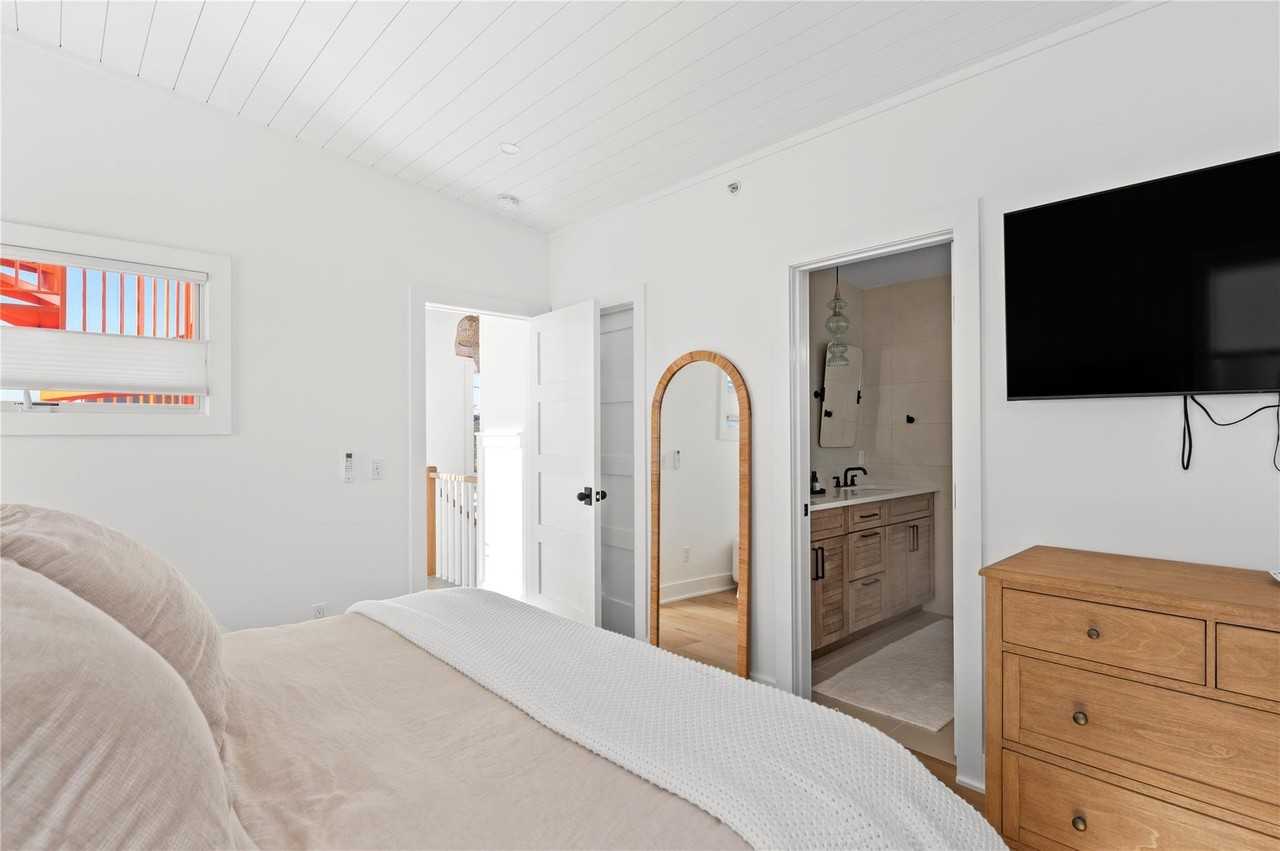 64 Bungalow Walk - Photo 7 of 13