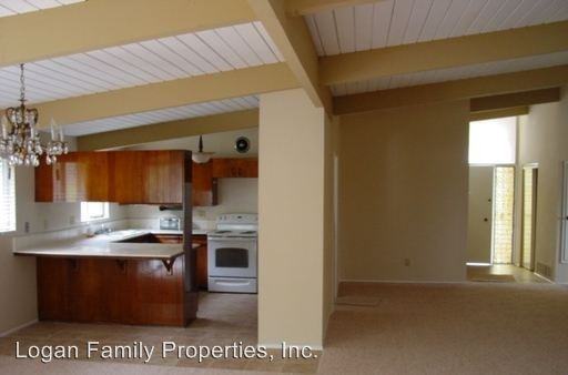 3641 Leland St - Photo 3 of 9