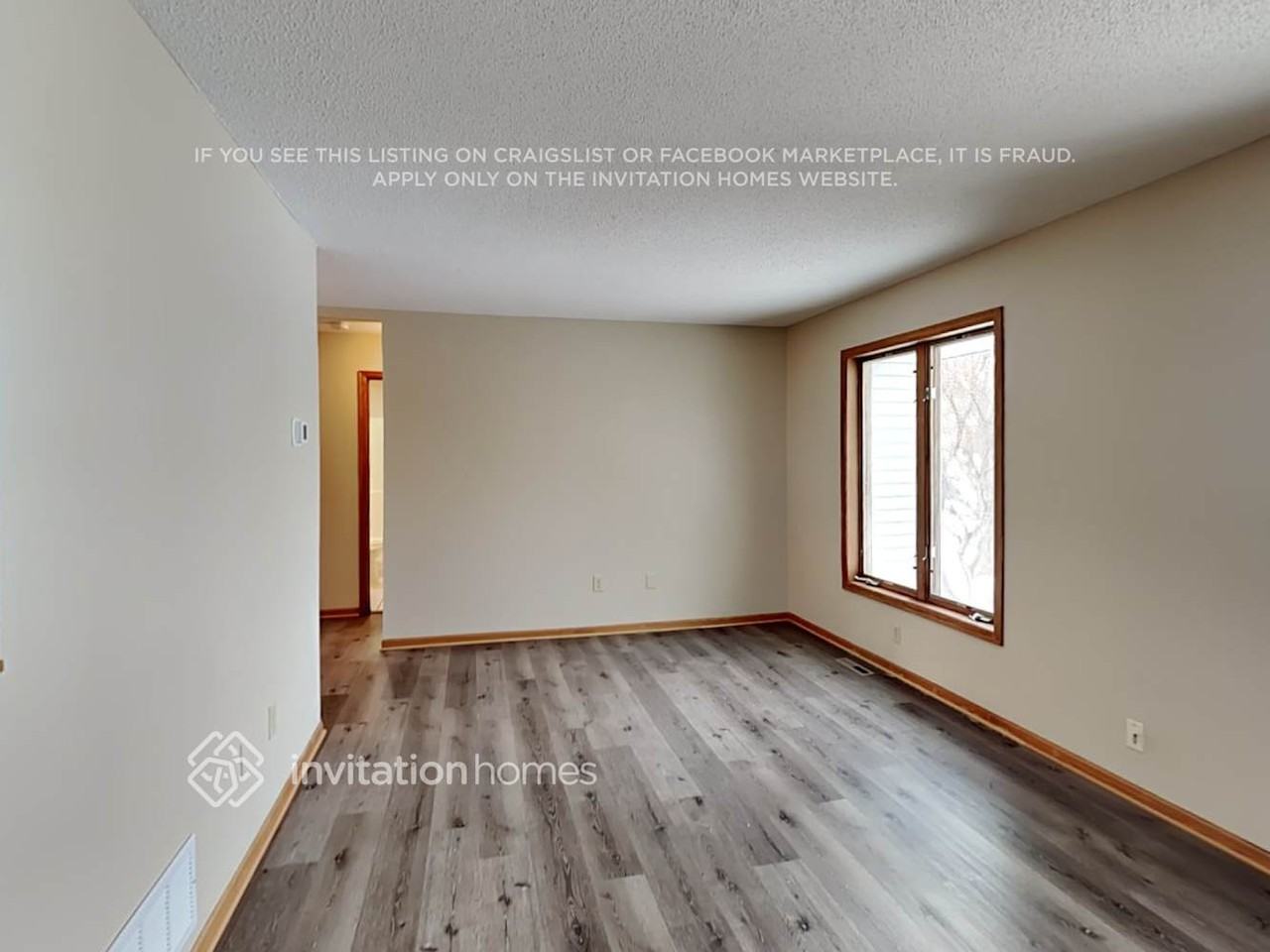 5089 Main Ave Ne - Photo 5 of 23