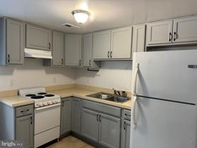 38917 Maycroft Rd - Photo 1 of 1