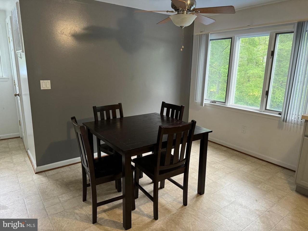 38917 Maycroft Rd - Photo 2 of 14