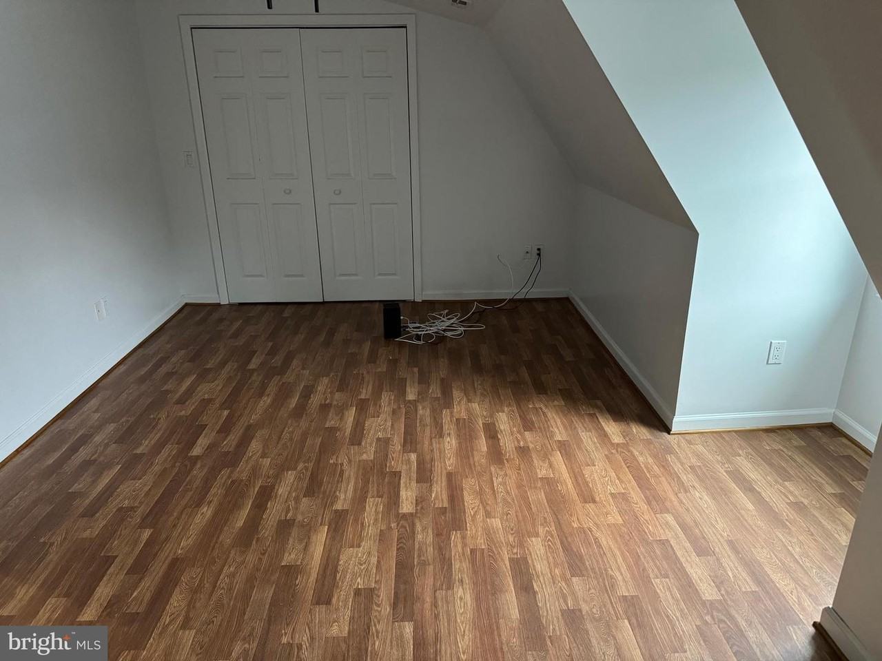 38917 Maycroft Rd - Photo 6 of 14