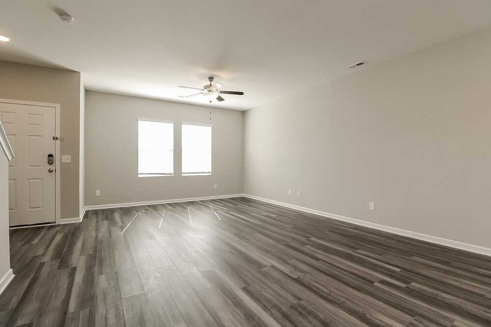 548 Wendell Falls Pkwy - Photo 4 of 17