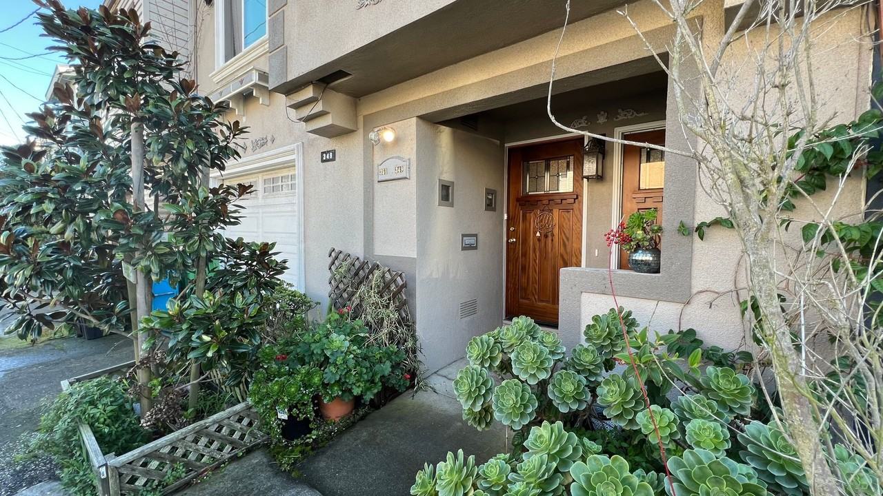 351 Mangels Ave - Photo 3 of 34