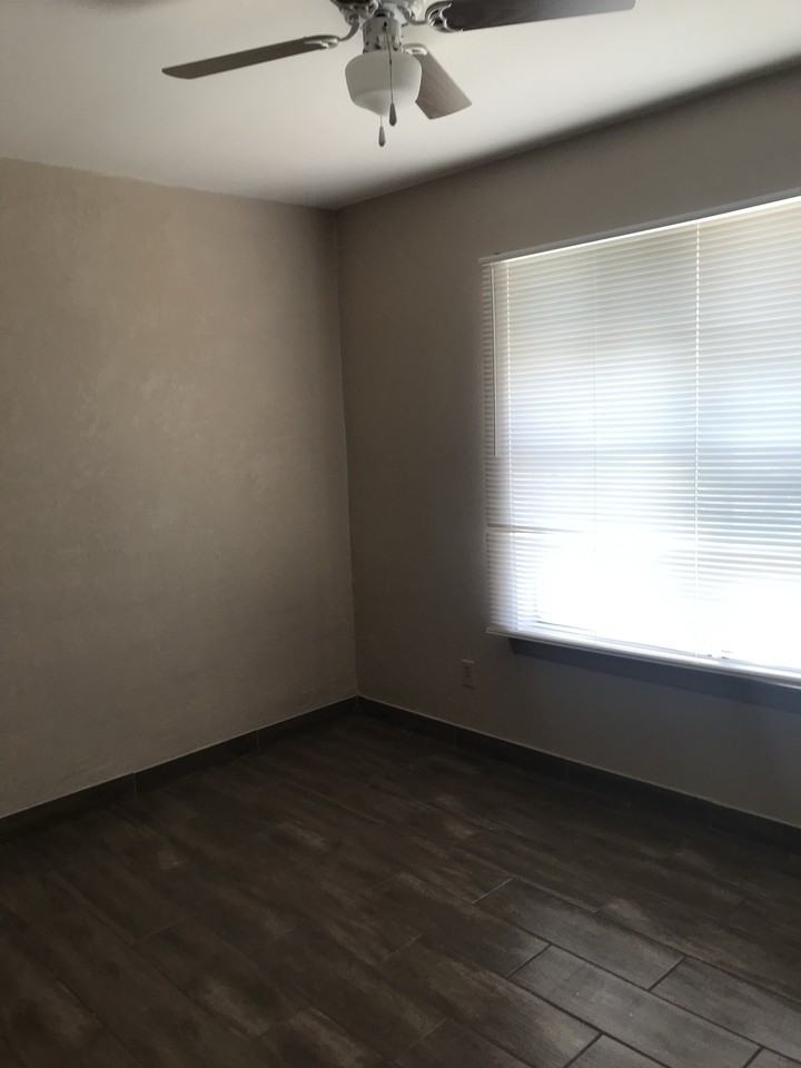 4902 Marcella Ave #122 - Photo 7 of 15